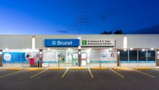 Facade du Brunet de Place Orleans