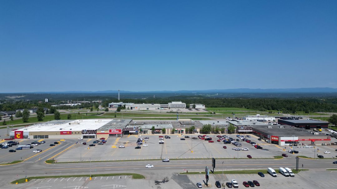 304 - LE Centre Jonquière (vue aérienne)