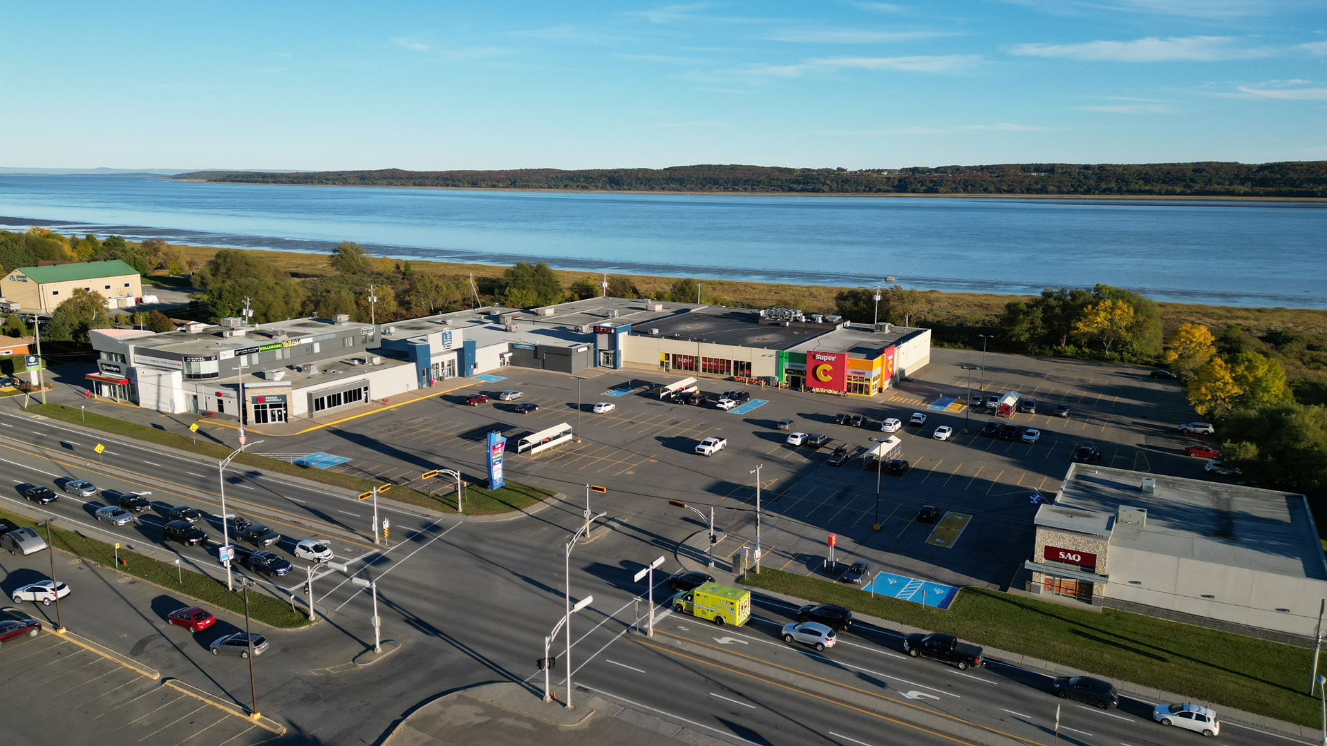 407 - LE Centre Ste-Anne-de-Beaupré (vue aérienne)