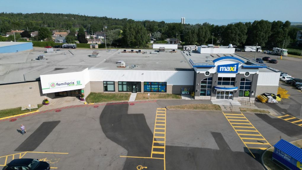 410 - LE Centre La Pocatière (vue aérienne)