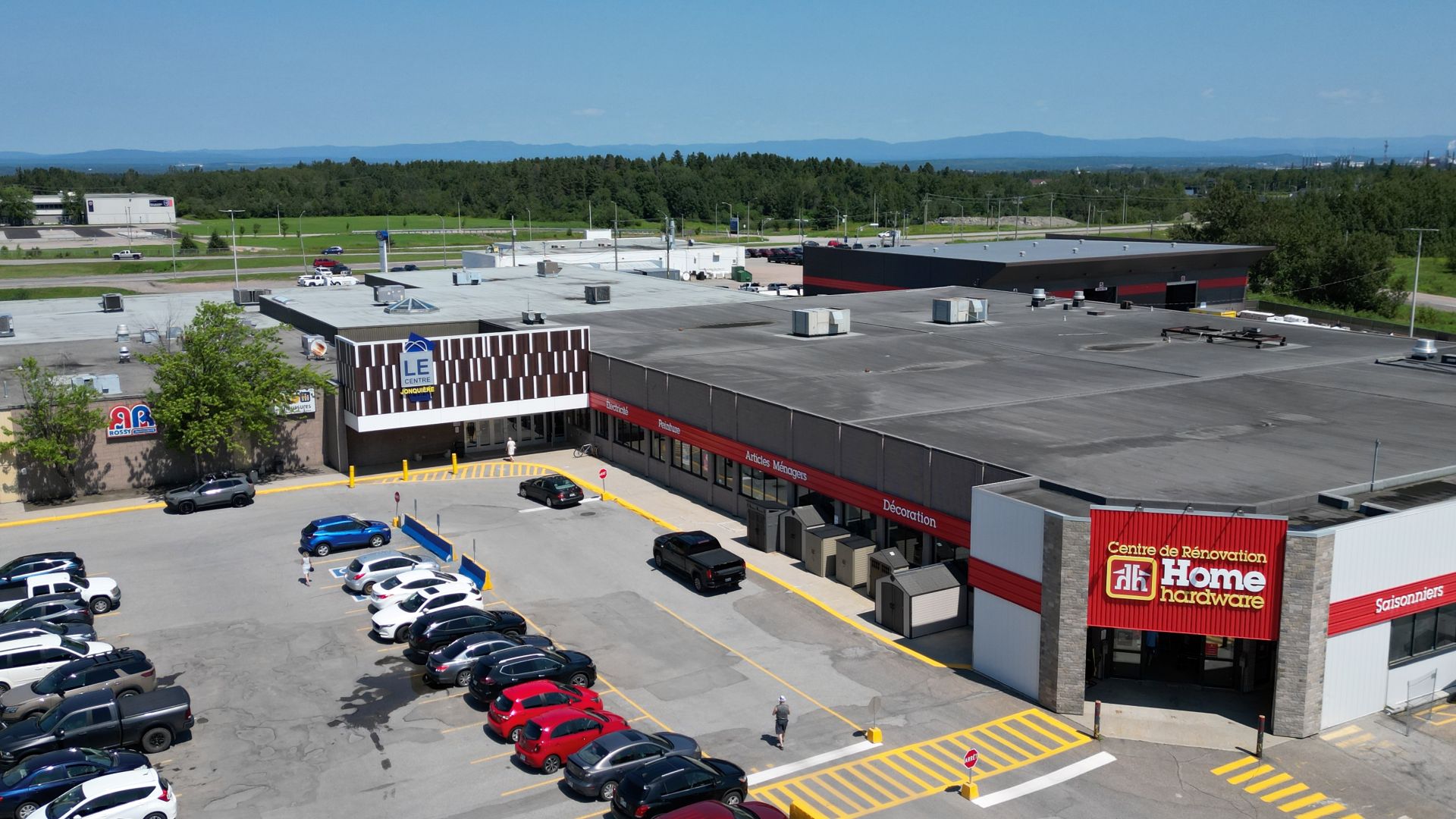 LE Centre Jonquière