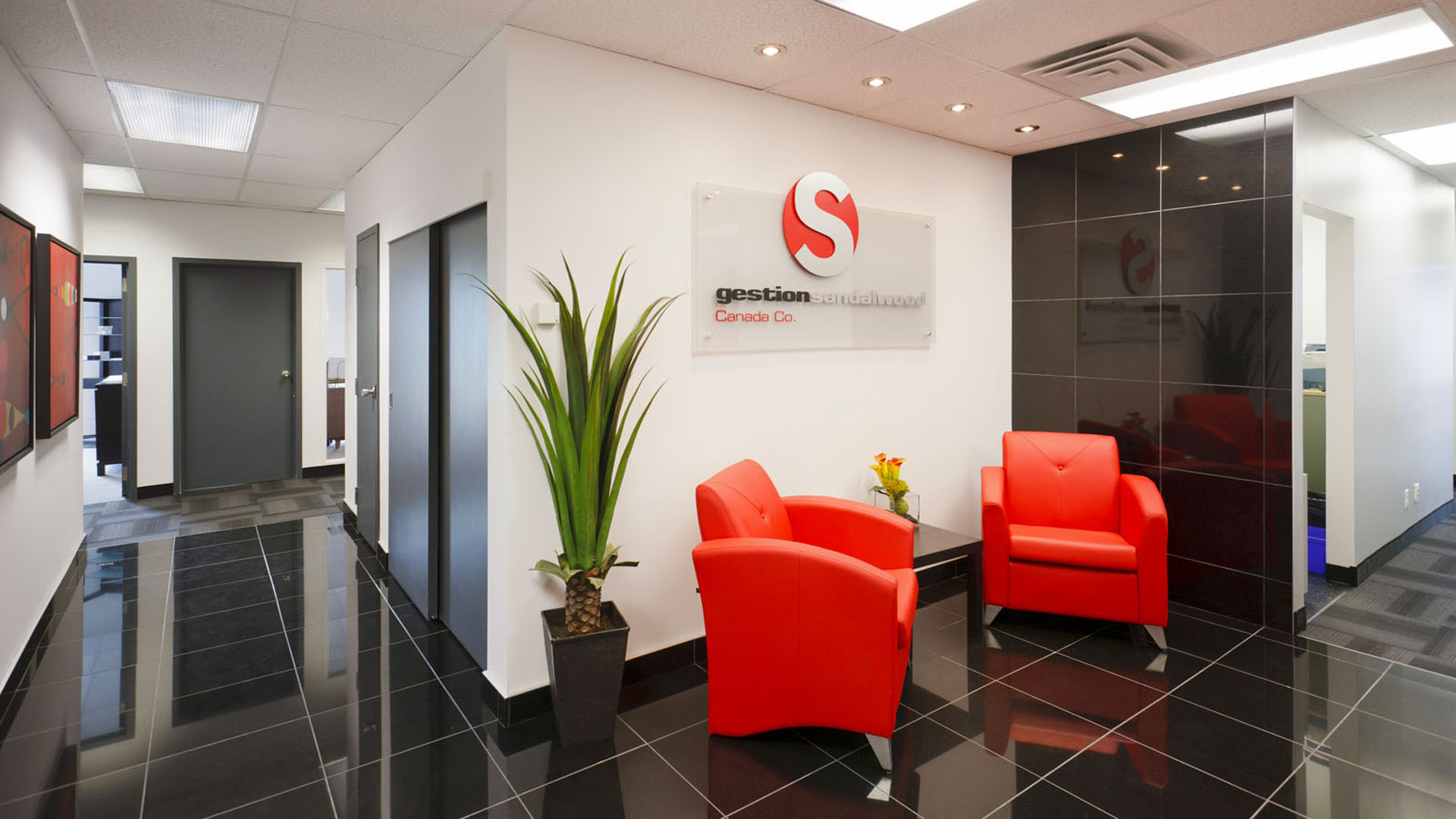 Reception Sandalwood Management Immeuble de bureaux 4 Place du Commerce