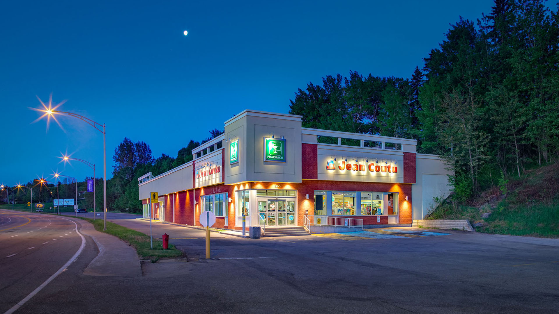 Jean Coutu LE Centre Charlevoix Quebec