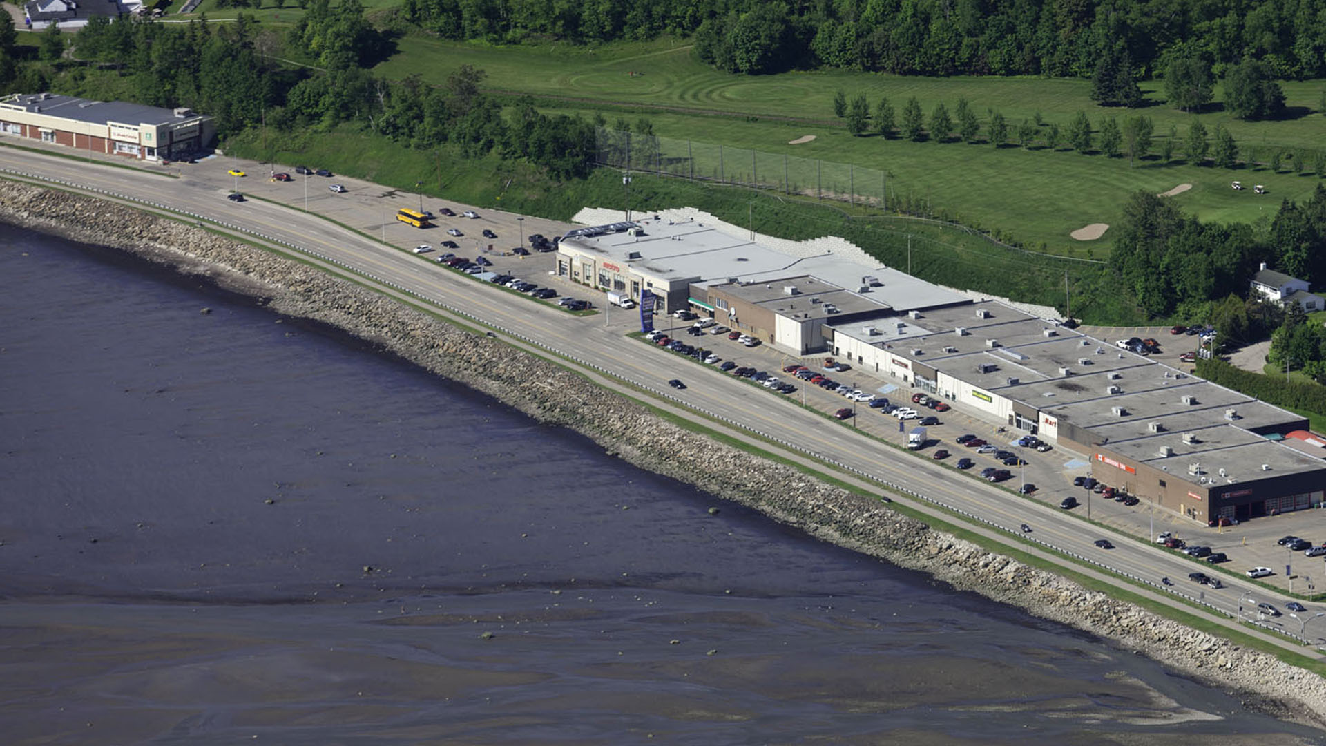 Vue par drone LE Centre Charlevoix Quebec