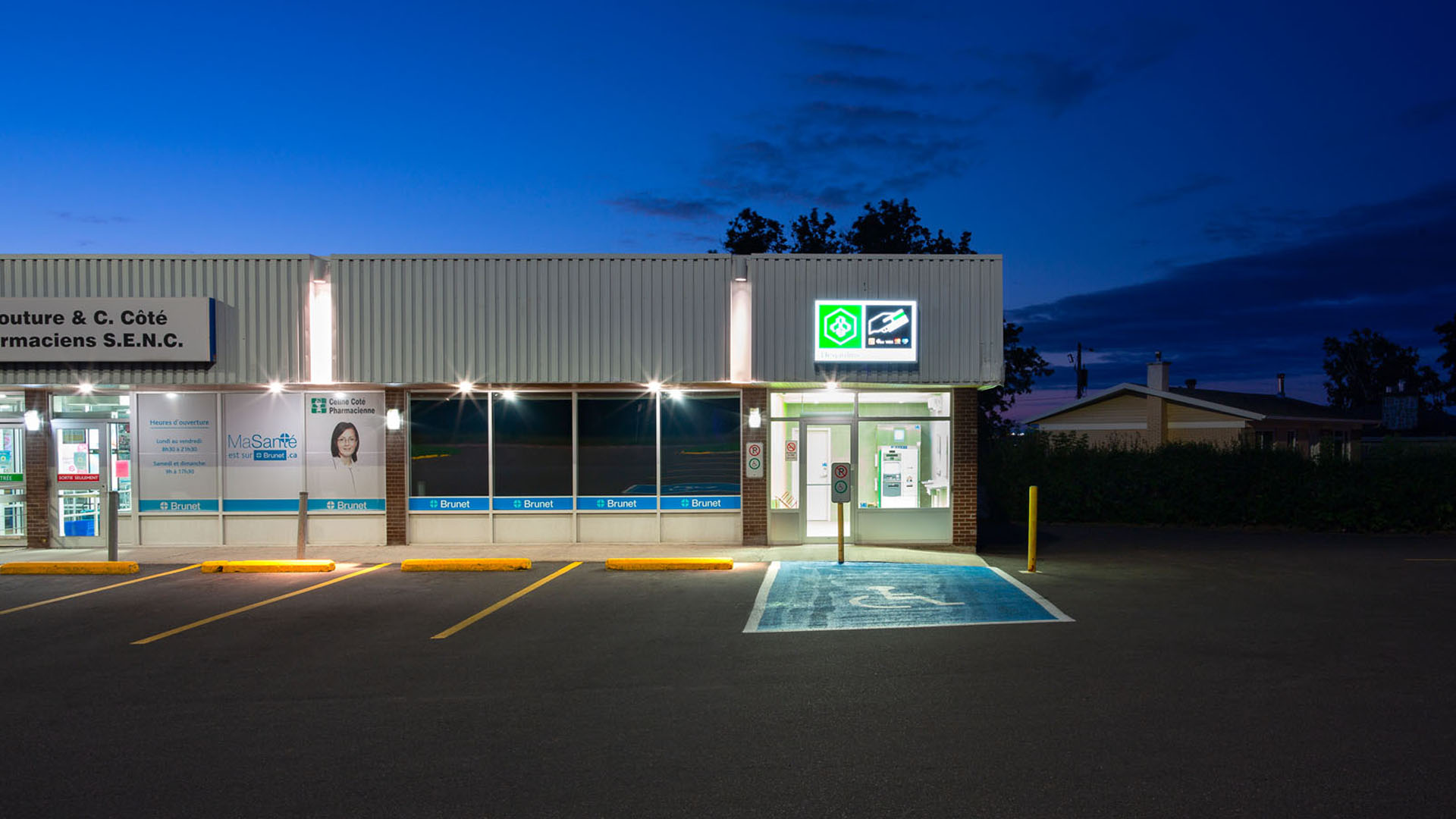 Guichet Desjardins Place Orleans